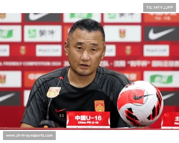 阿贾克斯华裔中场天乐受热议 期待加入中国足球国家队拯救国足 阿贾克斯华裔中场天乐受热议 期待加入中国足球国家队拯救国足